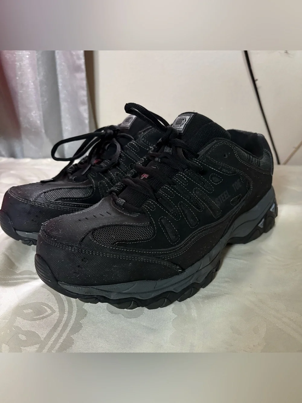 Sketchers Men's Black Steel Toe Work Shoes size 12